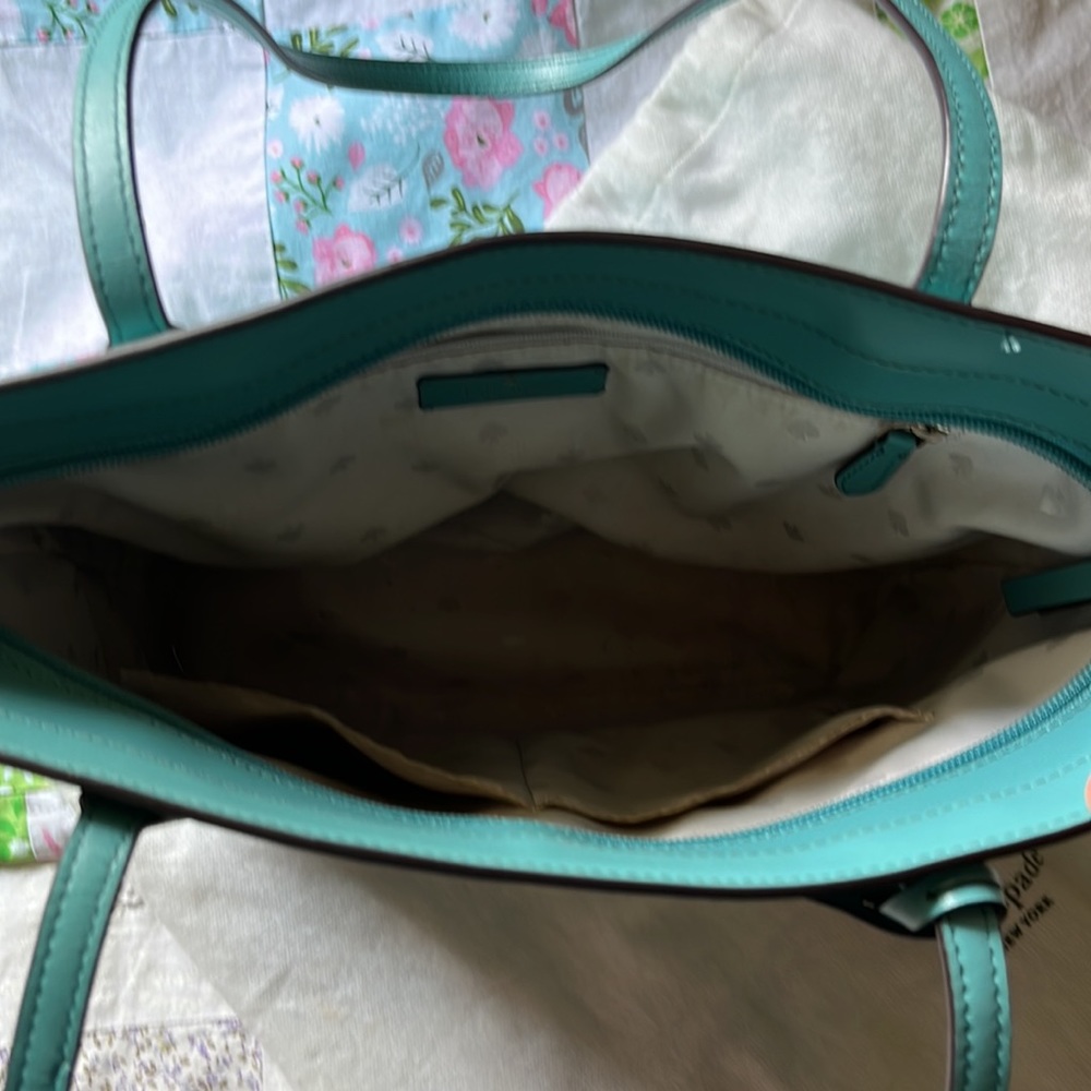 Kate Spade tote - Picture 3 of 5